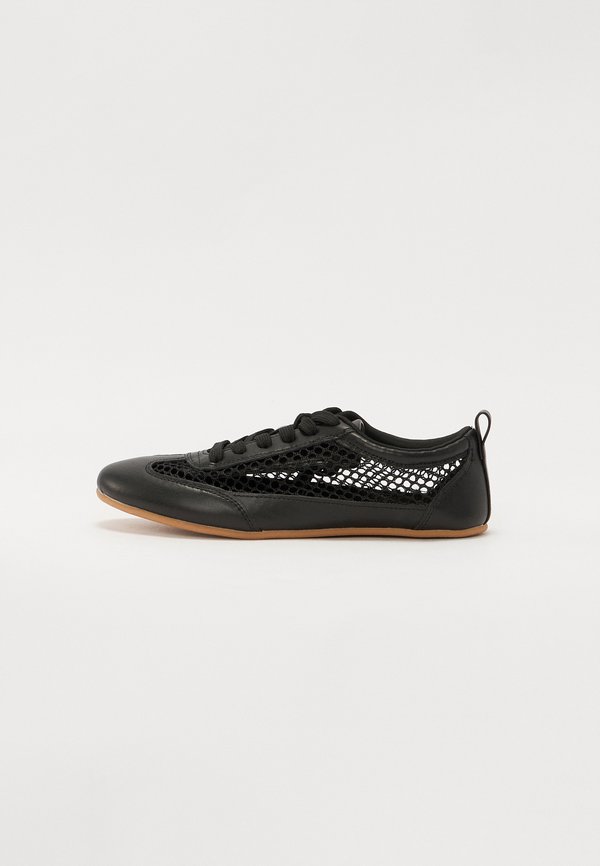QUINCIE - Sneaker low