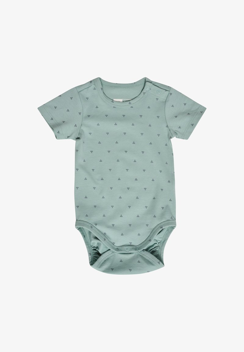 Combinaison légère à manches courtes en coton doux de couleur vert clair, ornée d'un motif subtil de petites formes bleu foncé, avec des fermetures à pression aux épaules et en bas.