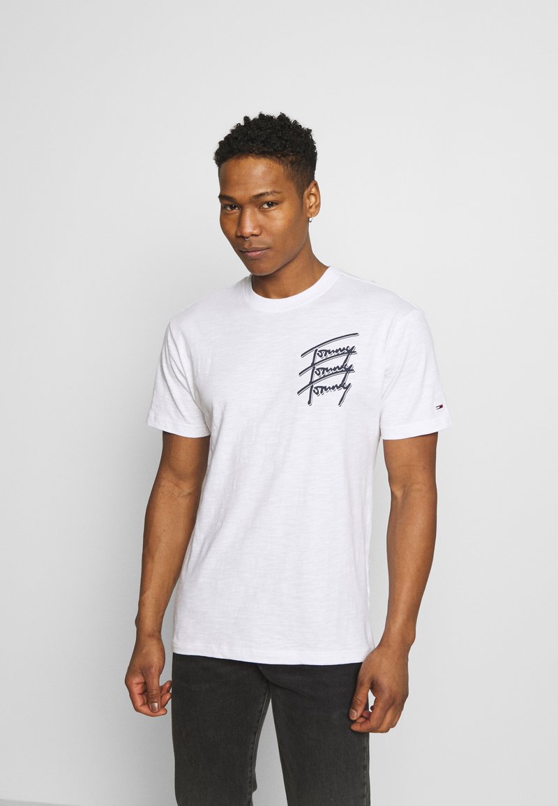 Tommy jeans repeat script tee Clearance