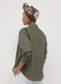 Calliope Hemdbluse - verde militare chiaro