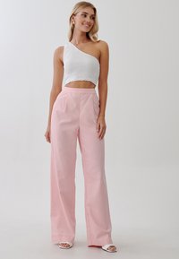 TUSSAH DREW TROUSERS - Auduma bikses - pale pink