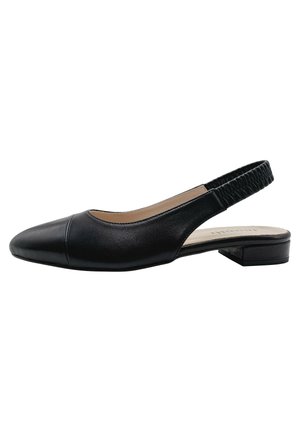 Czarny skórzany balerinek typu slingback z ostrym noskiem i niskim obcasem, elastyczny pasek z tyłu, beżowa podszewka wewnętrzna.