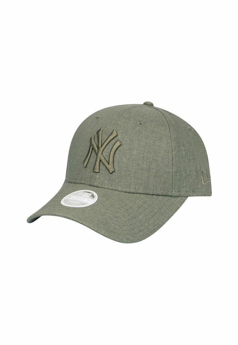 Green baseball cap made of textured fabric featuring an embroidered NY logo. Curved brim and adjustable strap at the back.