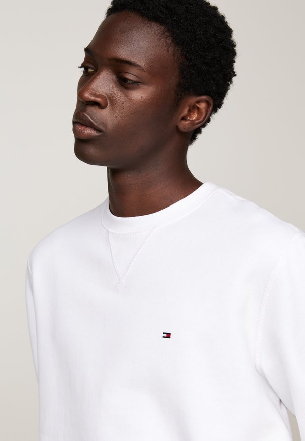 ESSENTIAL CREWNECK - Sweatshirt2