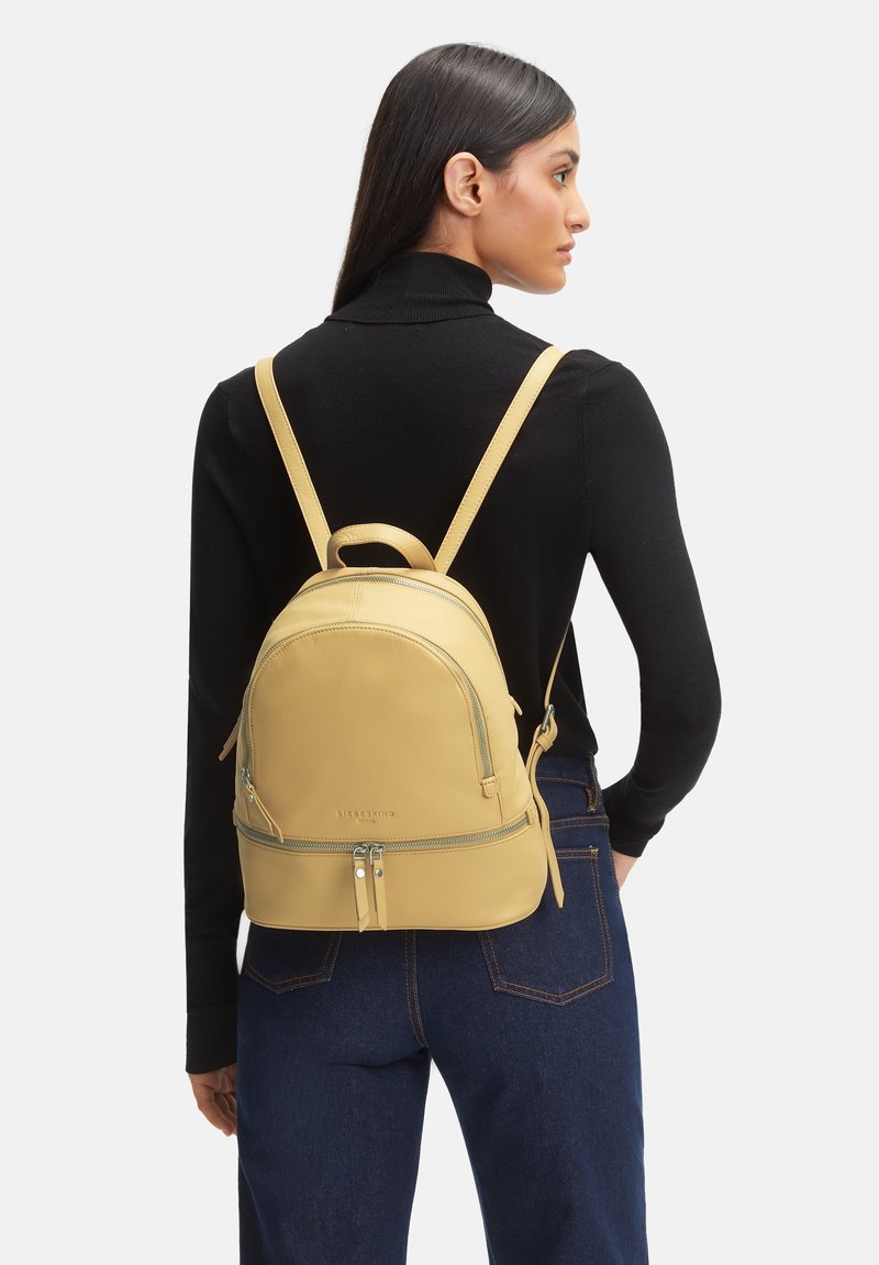 Liebeskind Berlin ALITA LÄSSIGER Rucksack hellbraun/beige Zalando