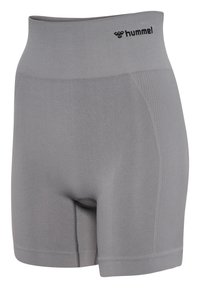 Grijze high-waisted compressieshorts gemaakt van zachte, rekbare stof, met een gladde textuur en subtiele geribbelde accenten aan de zijkanten.