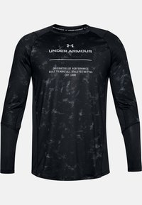 Czarna koszulka z długim rękawem Under Armour z białym logo i tekstem, z delikatnym szarym wzorem w melanż na tkaninie.