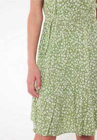 America Today DIARA JR - Freizeitkleid - light green