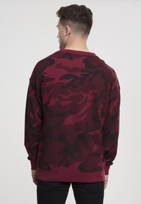 Urban Classics CAMO - Felpa - burgundy camo