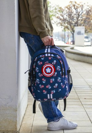 Karactermania MARVEL CAPTAIN AMERICA RUNNING PLUS - Rugzak - captain america blue