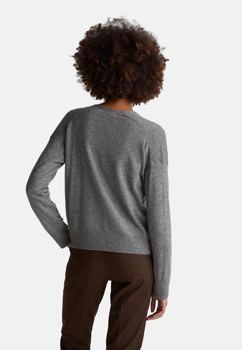 United Colors Of Benetton Cardigan Donna In Lana E Poliammide – Mezza Maglia Inglese, Tasche Applicate, Lunghezza Mezza Coscia