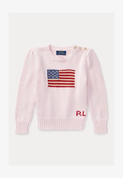 Pullover de lã rosa com um design de bandeira americana azul e vermelha, gola redonda e detalhes em botão decorativos nos ombros.