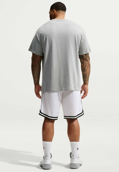 Nike — photo 3