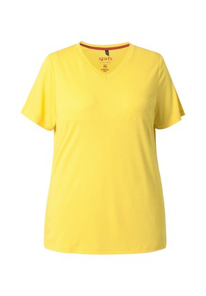 Gelbes Kurzarm-V-Ausschnitt-T-Shirt aus leichtem Stoff mit glatter Textur und einem Etikett mit "Sports"-Branding im Kragen.