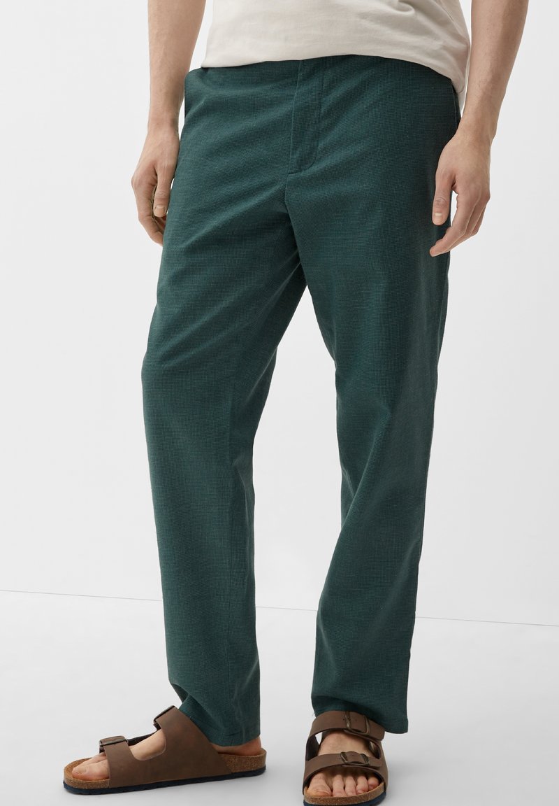 s.Oliver MIT FEINEM KAROMUSTER - Chino - tannengrün