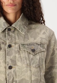 Carhartt WIP DUCK ORELL JACKET - Traper jakna - duck/black