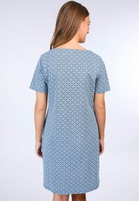 Kurzärmeliges Kleid aus leicht blauer Stoff mit geometrischem Muster, lockerer Passform und knielangem Design. Glatte Textur mit rundem Ausschnitt.