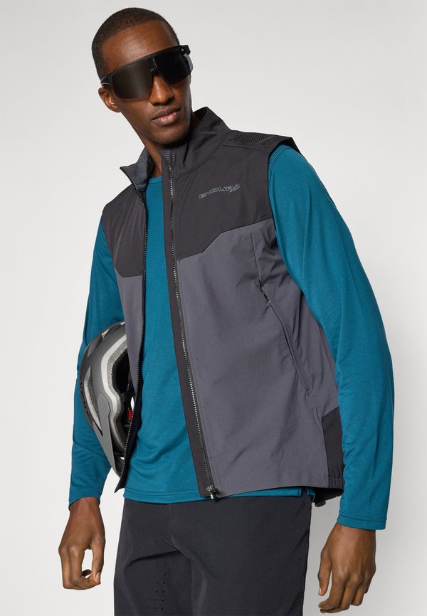 SPRAY GILET - Waistcoat - schwarz3