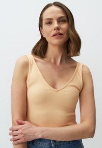 Jimmy Key V NECK SLEEVELESS - Top - peach