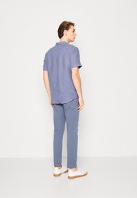 HUGO ELLINO - Ing - open blue
