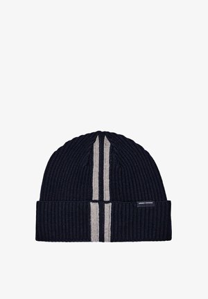 Berretto lavorato a maglia blu navy con una texture a coste, caratterizzato da due strisce verticali grigie a contrasto e un piccolo etichetta del marchio sul lato.