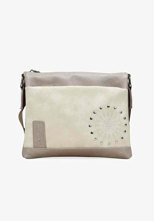 Bolso bandolera beige y topo con tachuelas metálicas decorativas en patrón circular y etiqueta de la marca BOSANOVA en el frente.