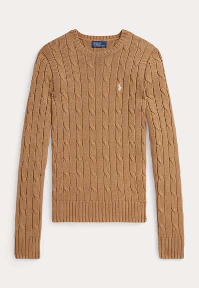 Camisola de malha com padrão de cabo na cor camelo, com mangas compridas, punhos e bainha canelados. Apresenta um pequeno logótipo bordado no peito.