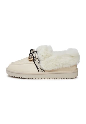 Winter boots - off-white