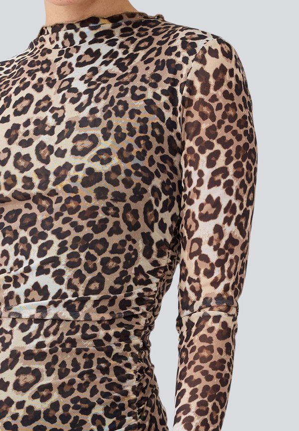 GWENMD - Shift dress - leo leo4