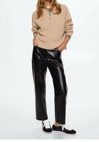 Mango Pullover - light brown