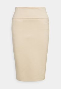 Beige Bleistiftrock mit hohem Bund, aus glattem, elastischem Stoff gefertigt. Das Design ist schick und enganliegend, am Saum verjüngend.