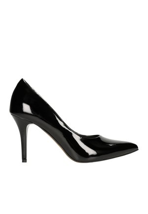 Scarpa con tacco alto in vernice nera, con punte appuntite e tacchi a stiletto sottili. Texture liscia, linee pulite e senza decorazioni visibili.