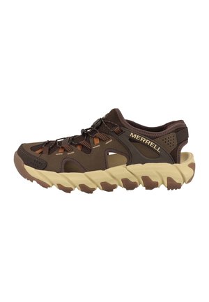 Sandalia deportiva Merrell marrón y beige con puntera cerrada, cordones elásticos ajustables y lados abiertos para la ventilación.