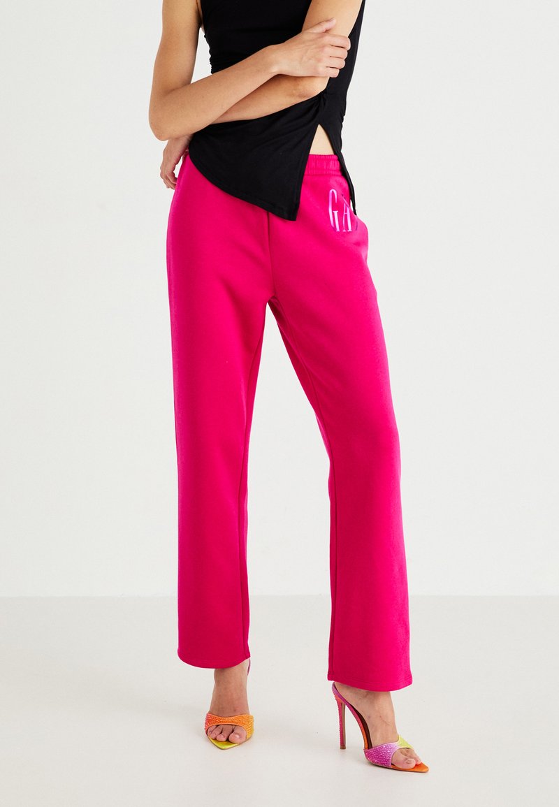 GAP LOGO PANT - Treningo apatinė dalis - bright beet