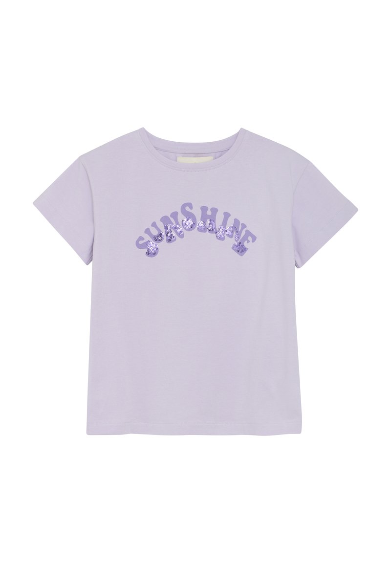 Ljuslila bomullströja med korta ärmar som har ordet "SUNSHINE" i texturerade, glittriga bokstäver över bröstet.