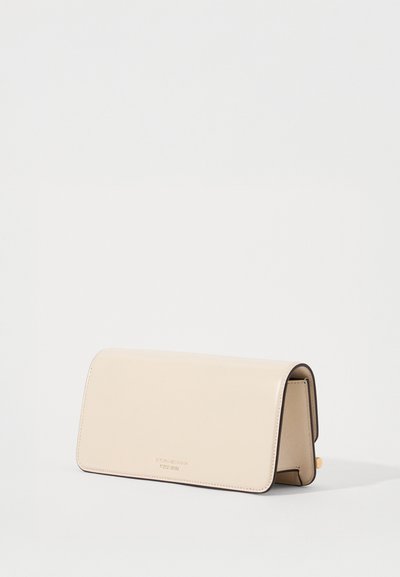 Victoria Beckham 202 CLUTCH - Alkalmi kézitáska - ivory