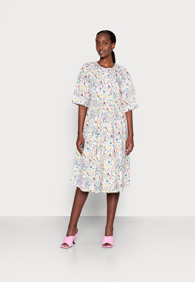 Damen Freizeitkleider | Lollys Laundry BOSTON DRESS Freizeitkleid multi coloured/mehrfarbig - CP40329 Damen Freizeitkleider | Lollys Laundry BOSTON DRESS Freizeitkleid multi coloured/mehrfarbig - CP40329