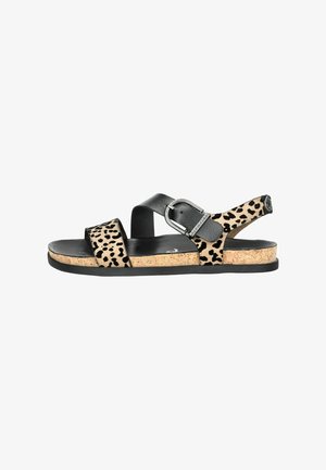 Leopardmønster sandal med sorte læderremme, kork mellemsål og et sølvspænde. Har åben tå og bag for nem påtagning.