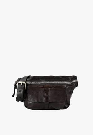 Donkerbruine leren heuptas met voorvak, zilveren ritssluiting en verstelbare gespsluiting.