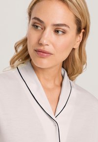 Hanro SET COMFORT - Nattplagg set - almond