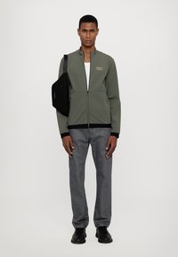 EA7 Emporio Armani Viegla jaka - beetle