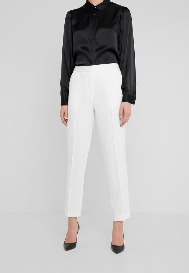 SANTSI - Pantalon classique - soft white