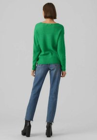 Vero Moda VMCREWLEFILE V-NECK  NOOS - Trui - bright green