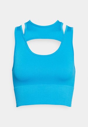 Sujetador deportivo azul con diseño de espalda cut-out y dos tirantes. Presenta una forma ajustada y una textura suave.