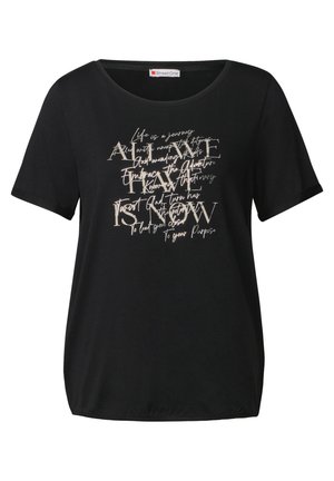 Schwarzes kurzärmeliges T-Shirt aus glattem Material, mit einem zentralen Grafikdesign in weißer und beiger Schrift mit verschiedenen Zitaten. Lässiger Schnitt, runder Ausschnitt.