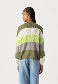 JDY JDYBADUT PULLOVER - Trui - winter moss