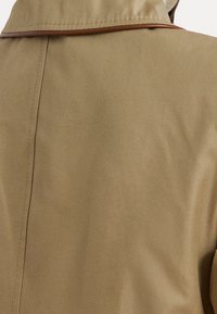 Lauren Ralph Lauren Petite Parkas - tan