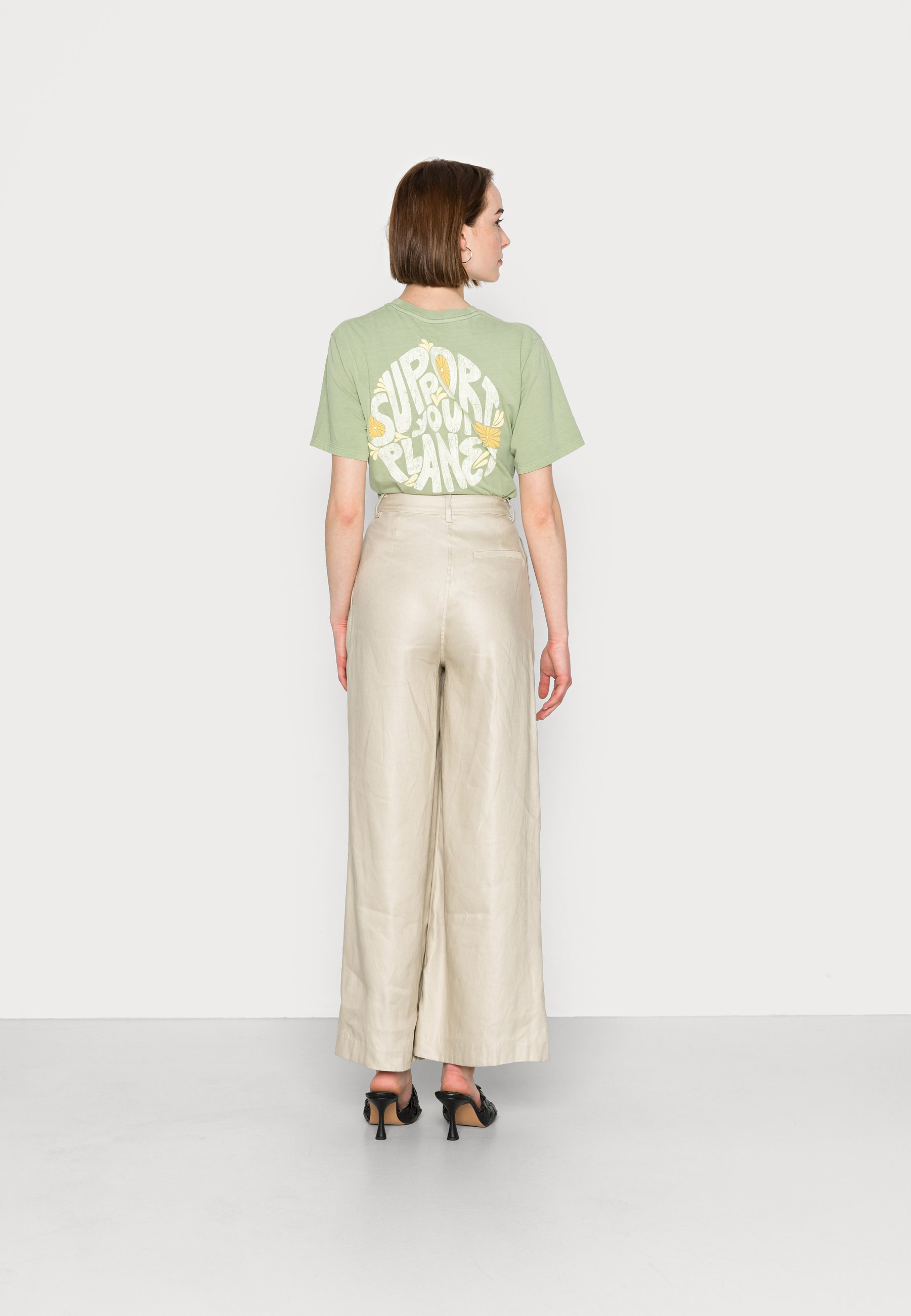 Weekday ELIE TROUSER - Trousers - beige 
