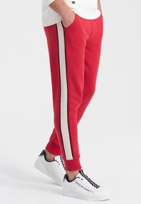 Ombre Jogginghose - red