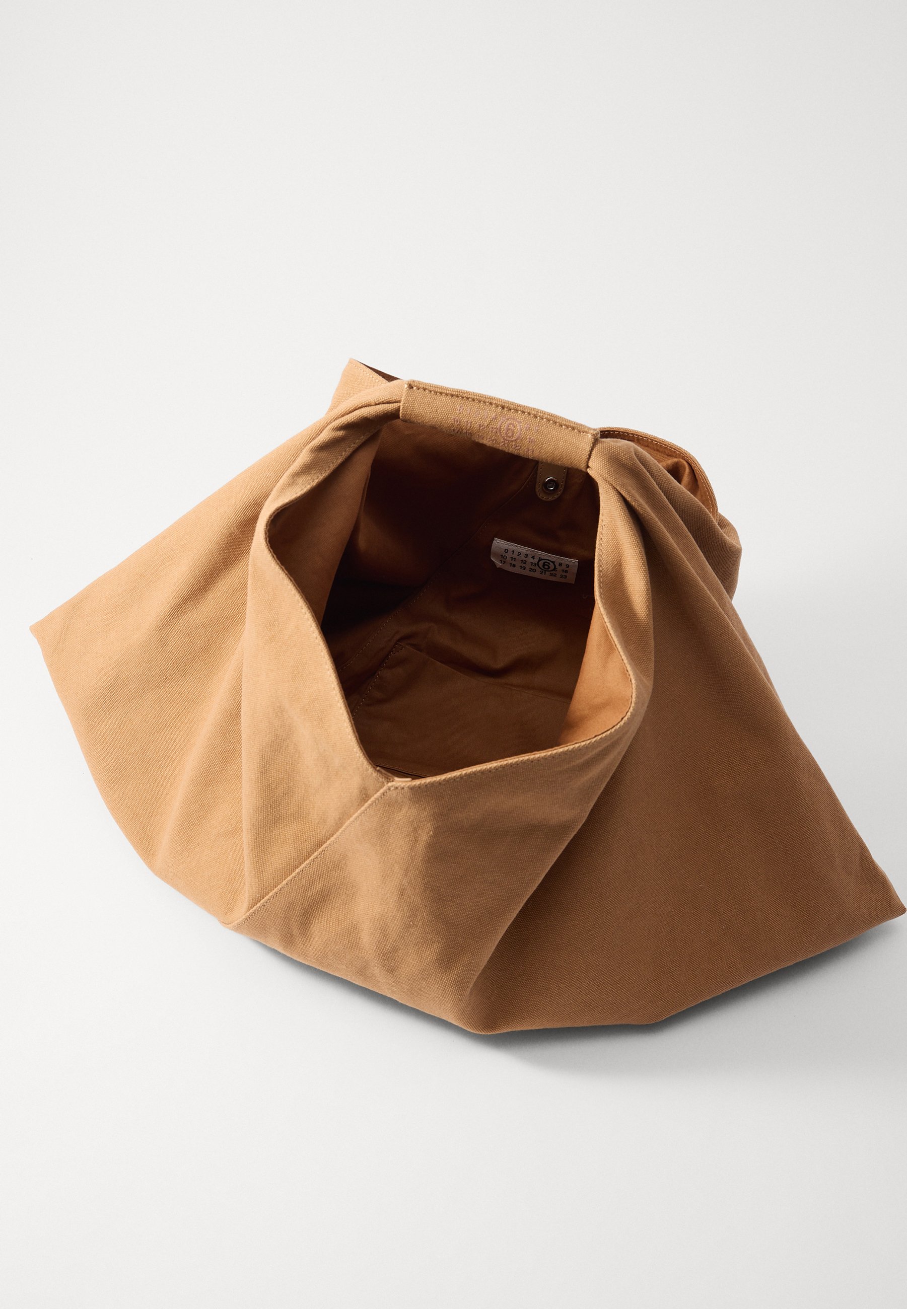 MM6 Maison Margiela JAPANESE DRAPED - Tote bag - chipmunk